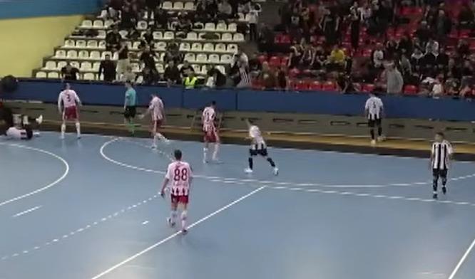 Partizan - Crvena zvezda futsal derbi sukob.jpeg