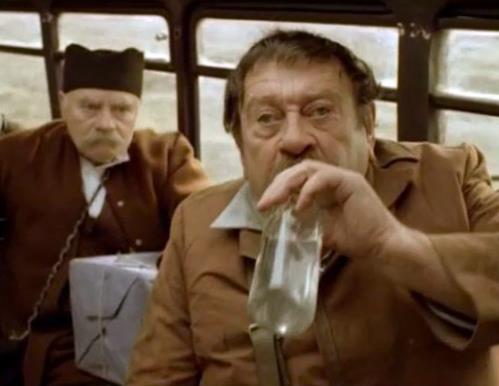 Mića Tomić i Pavle Vuisić u filmu Ko to tamo peva