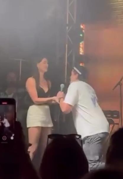 Neuspešna prosidba na koncertu benda Bootleg Rascal (2).png