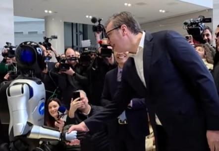Aleksandar Vučić robot