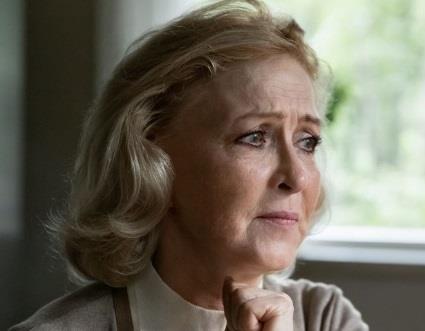 Plavokosa žena tužnog pogleda