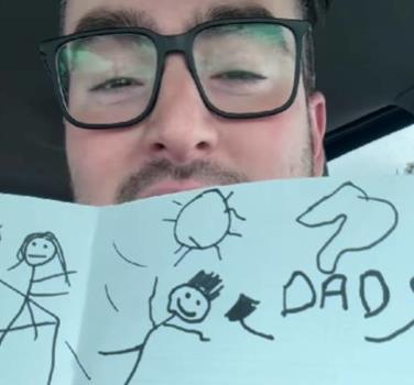 Učiteljica pozvala oca u školu zbog crteža njegove ćerke