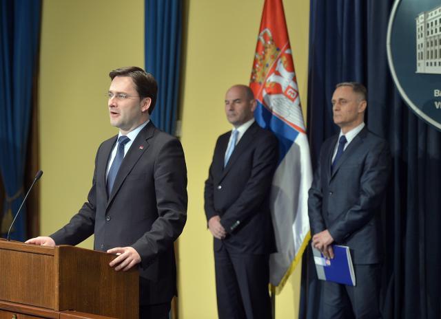 nikola-selakovic-konferencija-za-novinare-saric.jpg