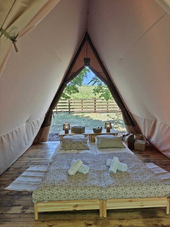 glamping-valjevo-580x773.jpg
