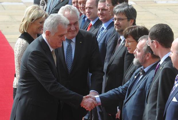 milos-zeman-tomislav-nikolic.jpg