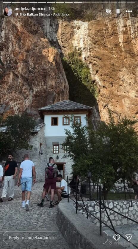 Gastoz i Anđela Đuričić na Ostrogu