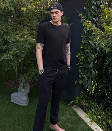 Presli Gerber, sin Sindi Kraford, na jednoj od poslednjih fotografija na Instagramu