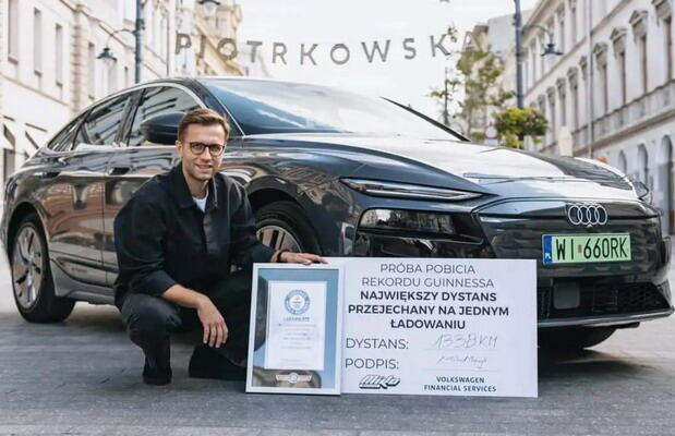 audi rekord 1.jpg