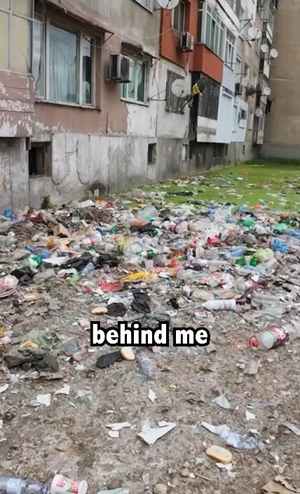 NAgomilano smeće u mestu Stolipinovo, Bugarska