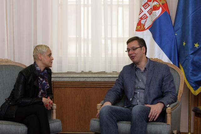 vucic-mariza-fado.jpg