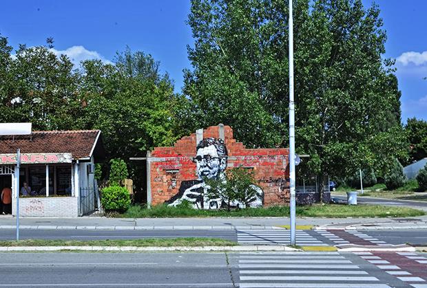 aleksandar-vucic-mural.jpg