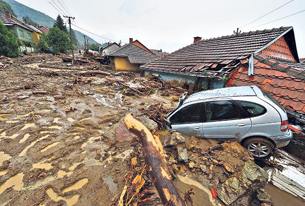 srbija-poplave-tanjug-srdjan-ilic.jpg