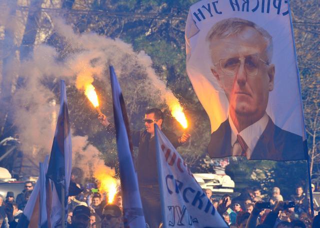 vojsilav-seselj-miting-trg-republike-srs.jpg