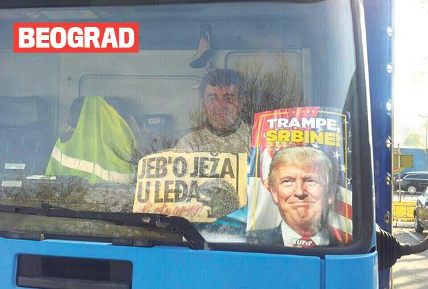 donald-tramp-trampomanija-kurir-poster-oblepljeno.jpg