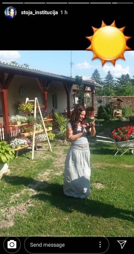 STOJA OTIŠLA U RODNI PERLEZ PA SE BACILA NA POSAO! Ovde je živela do 25, nema šta nije radila, a evo kako sad tamo provodi vreme! (FOTO)