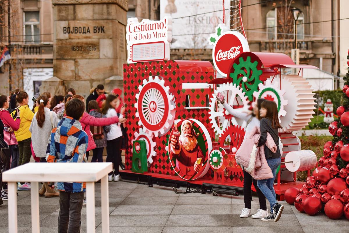 cocacola-masina-dobrih-dela-zamagljeno-18-12-2019.jpg