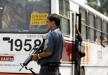 rio-de-zaneiro-brazil-autobus-policija-rojters.jpg