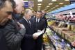 vladimir-putin-u-poseti-supermarketu.jpg