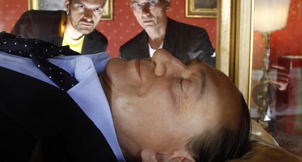 silvio-berluskoni-instalacija.jpg