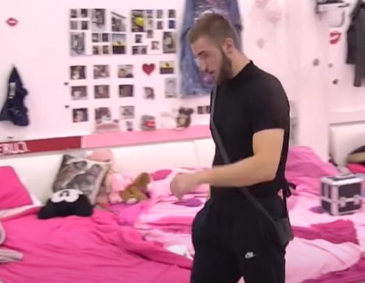 PREPOZNAJETE LI BIVŠEG RIJALITI UČESNIKA SA SLIKE? Važio za miljenika žena u Zadruzi, imao turbulentnu vezu sa lepoticom, sada izgleda kao zver (FOTO)