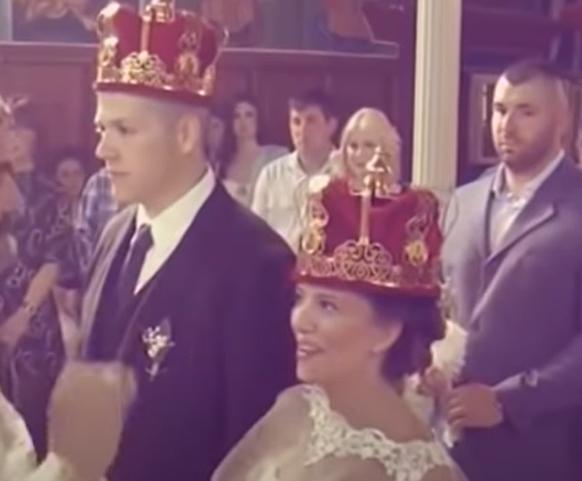 OD PREVARENE ŽENE DO VRTOGLAVE MEDIJSKE POPULARNOSTI Bila je stjuardesa, književnica, voditeljka, pevačica i rijaliti pobednica: Evo ko je Kristina Kija Kockar