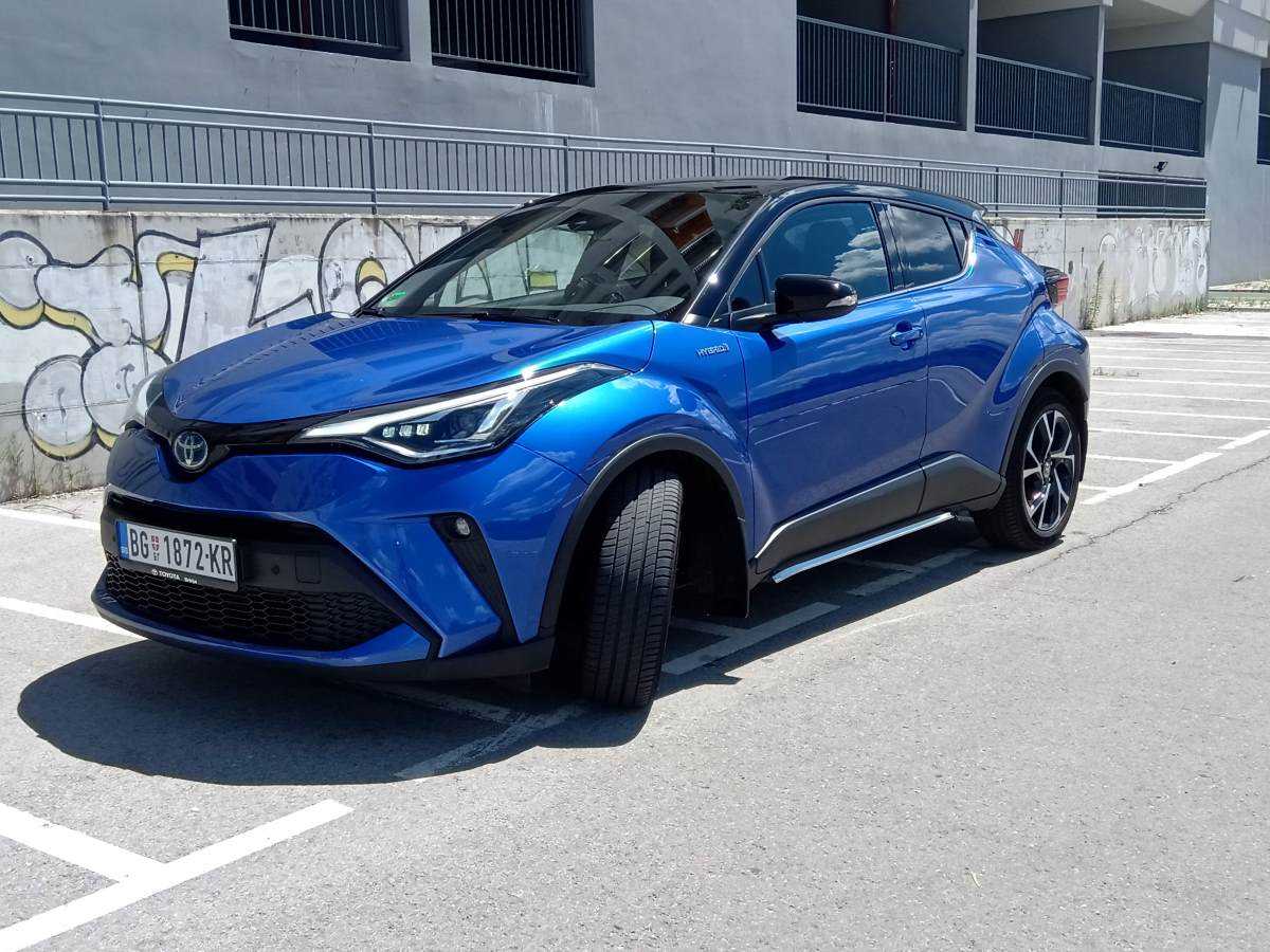 toyota-chr-3.jpg