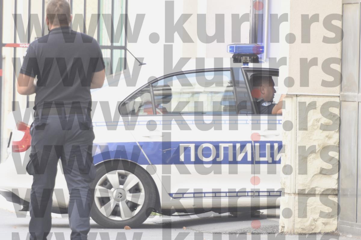 hronika-policija-dovodi-miladina-kovacevica-foto-zorana-jevtic-5.jpg
