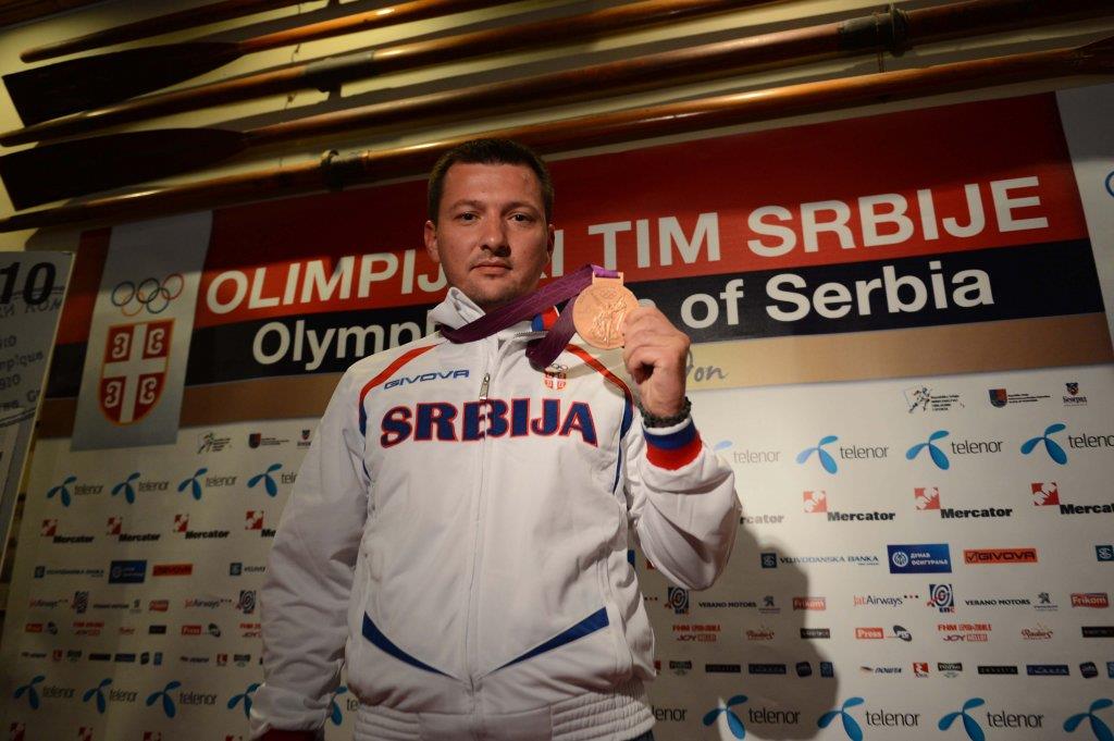 andrija-zlatic-bronzana-medalja-oi-2012.jpg