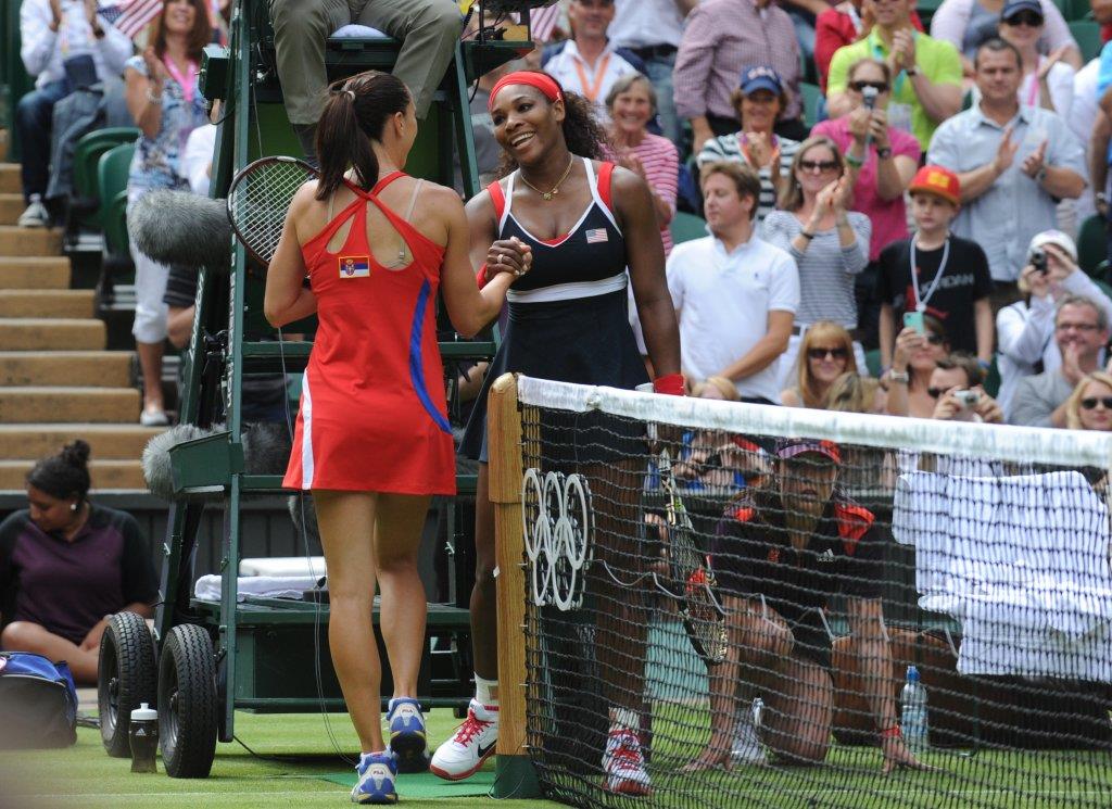 jelena-jankovic-serena-vilijams-vimbldon-oi-2012.jpg