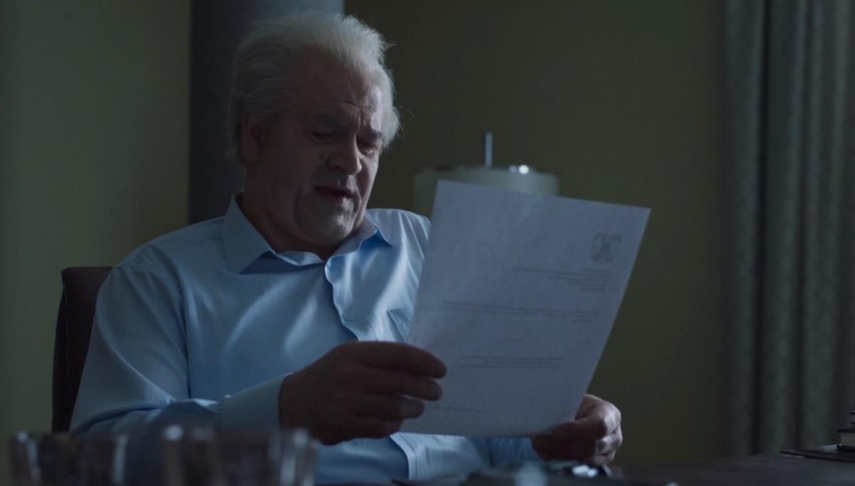 Boris Isaković kao Slobodan Milošević u seriji Porodica