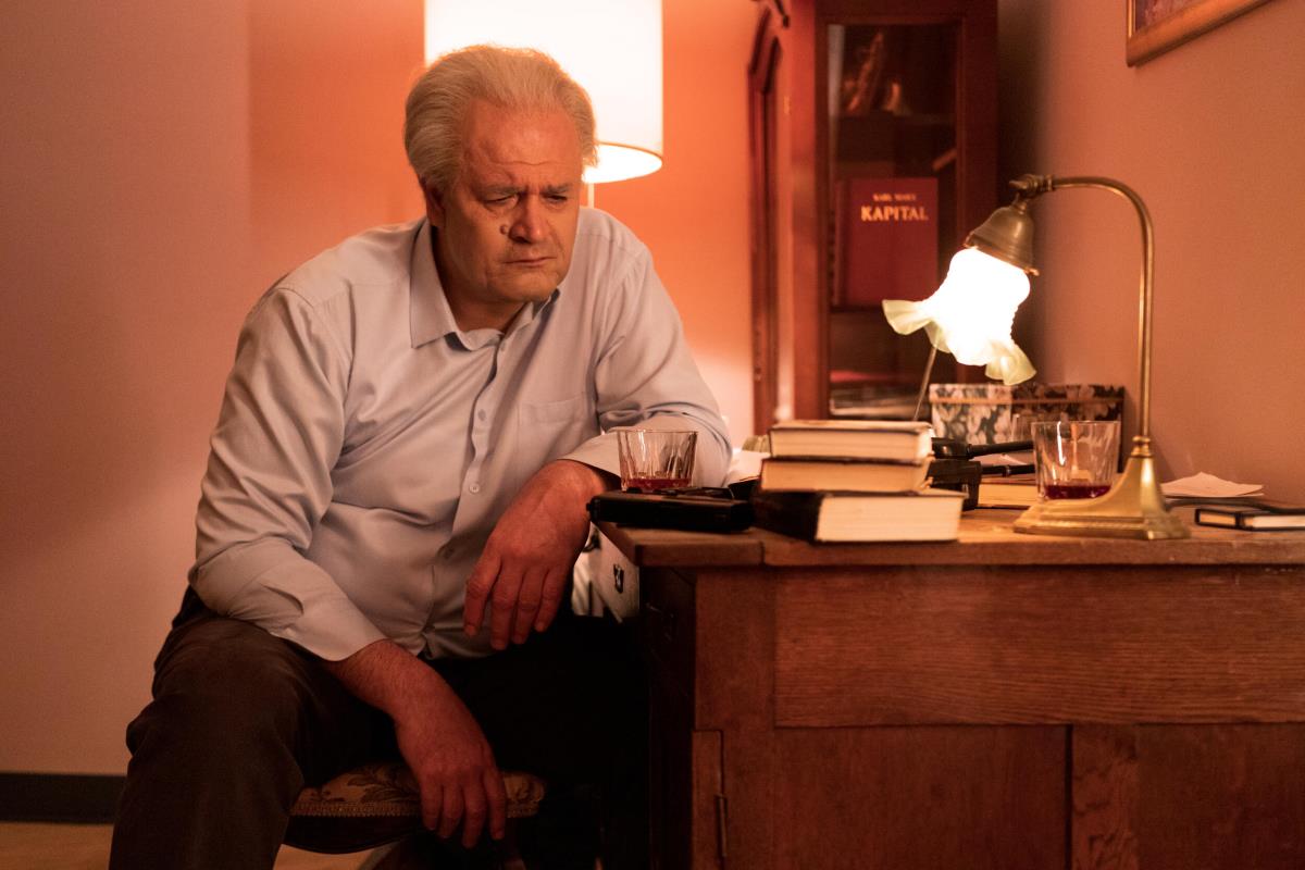 Boris Isaković kao Slobodan Milošević u seriji Porodica