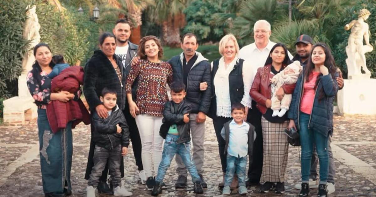 Bele Barbu sa porodicom.jpg