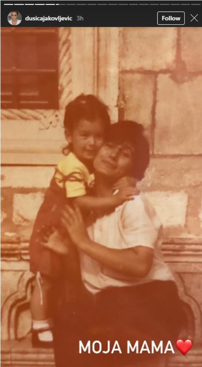 PREPOZNAJETE LI VODITELJKU SA SLIKE?! Danas je fatalna plavuša, majstor transformacije, a nakon razvoda postala je prava bomba (FOTO)