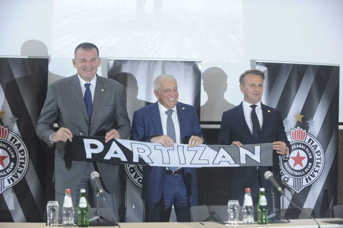 zeljko-obradovic-promocija-12.jpg