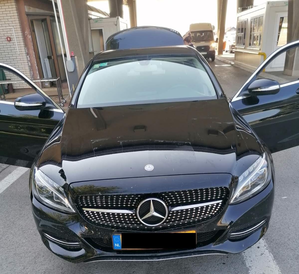 mercedes-pun-neprijavljenih-deviza.jpg