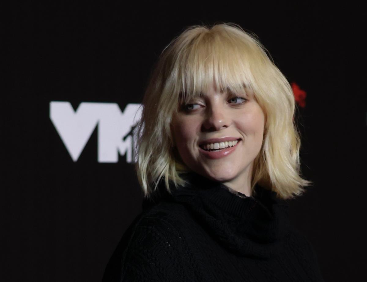 Bili Ajliš kao plavuša