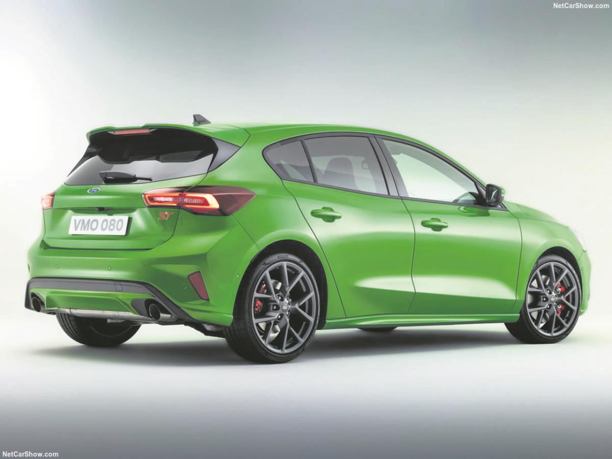 fordfocus-st2022128006.jpg
