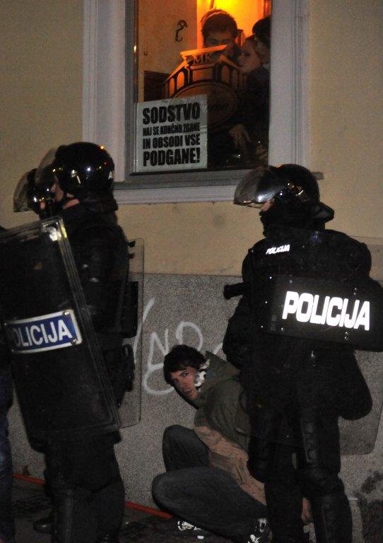 maribor-protesti-rojters.jpg