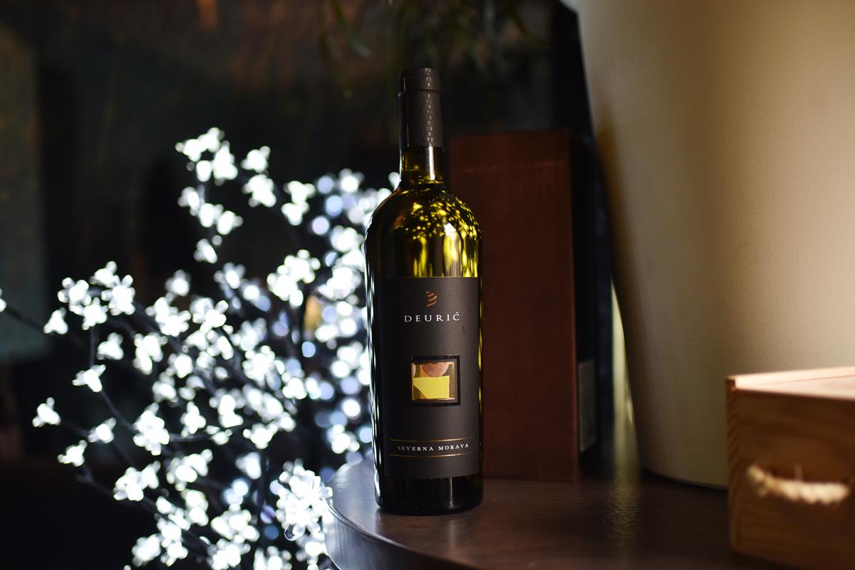 7.-najbolje-belo-autohtono-vino-severna-morava-2020-deuric--foto-ivana-cutura.jpg