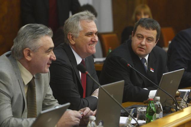 sednica-vlade-kosovo-nikolic-vucic-dacic.jpg