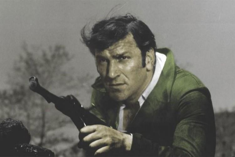 Bata Živojinović u filmu Valter brani Sarajevo