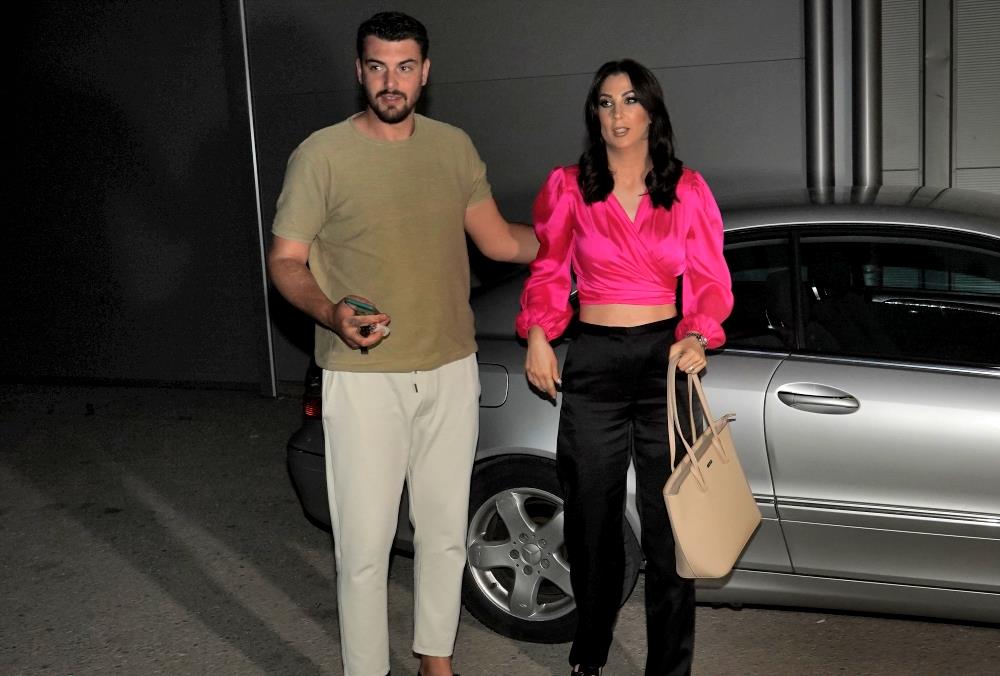 "POSAO JE POSAO, KONTROLIŠU SE NA 14 DANA" Pevačica progovorila o mužu i snimanju filmova za odrasle