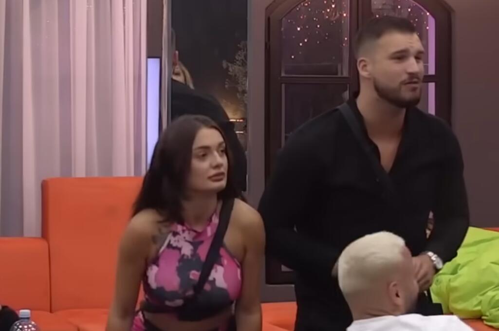 "IZVRŠIO BIH NUŽDU PO NJIMA DOK SE ŽVALE U KREVETU" Marko Osmakčić izvređao Aneli i Cara, posle ovakvih reči nikome nije dobro