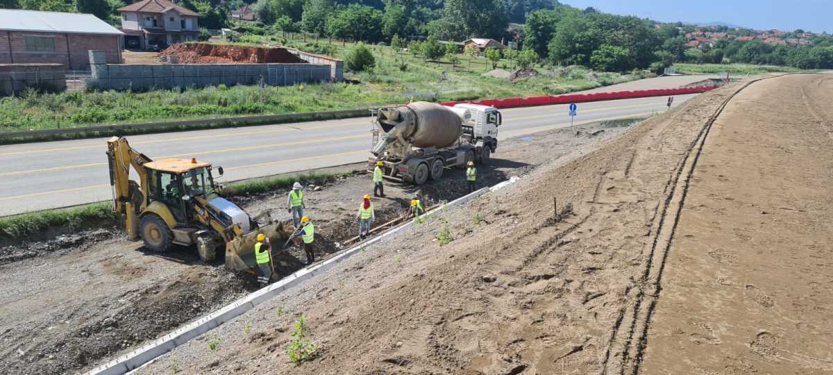 Moravski koridor, auto-put