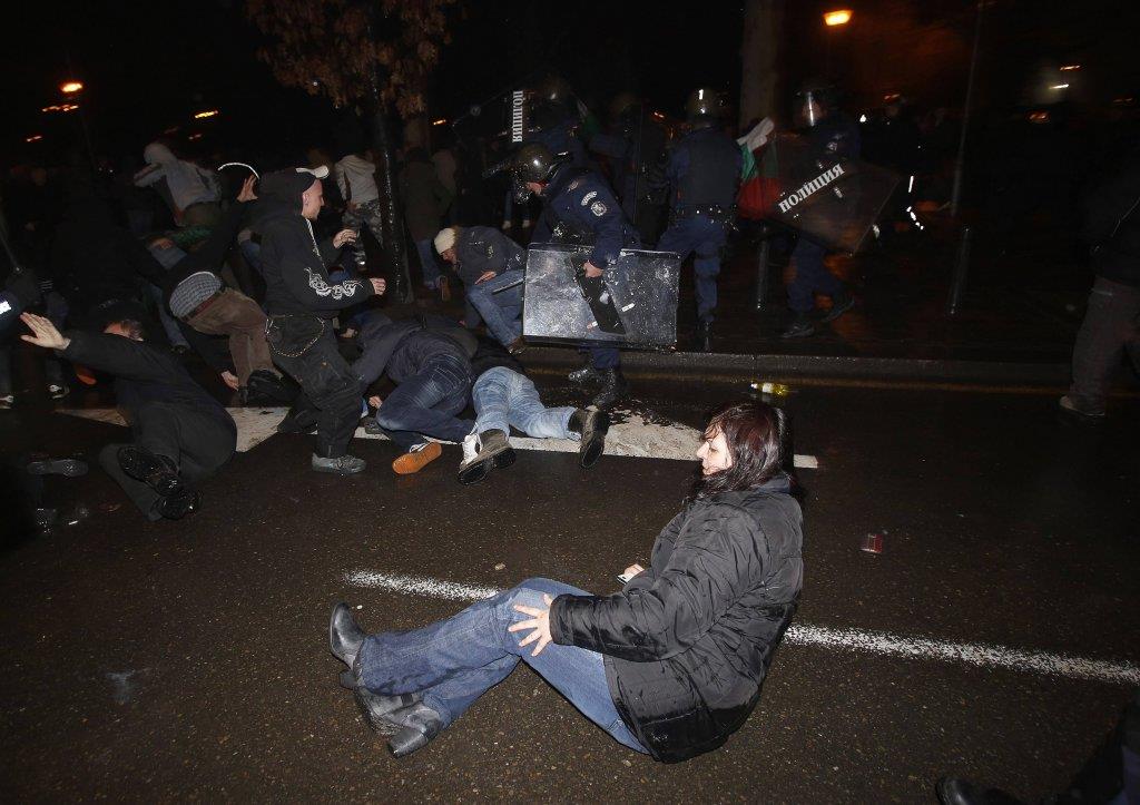 bugarska-protesti-cena-struja-sofija-rojters.jpg