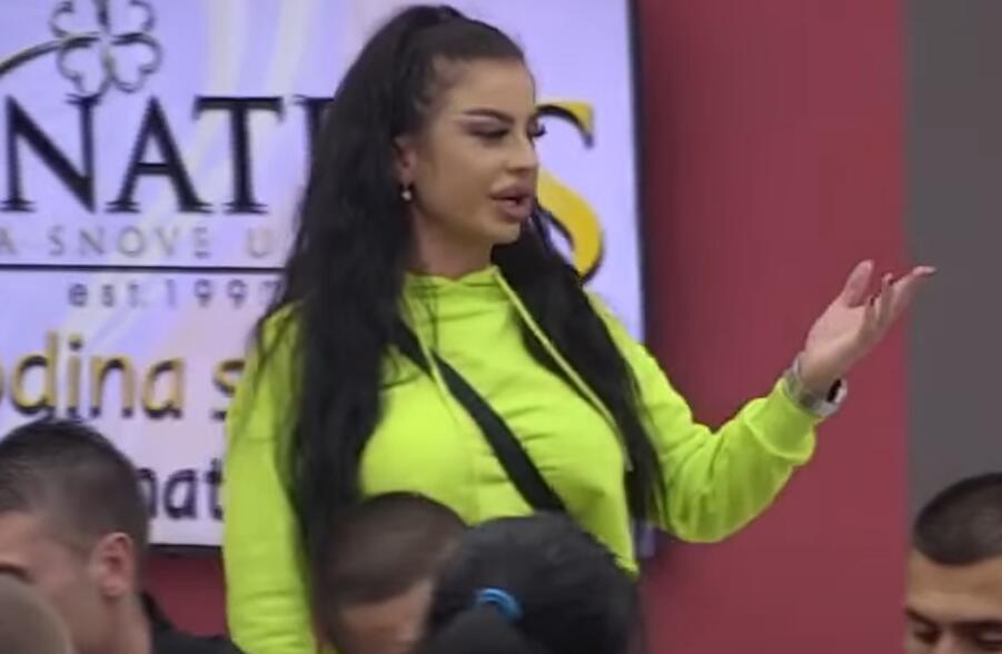 "UPISUJEM PRAVNI FAKULTET, SVADBA NEKA SAČEKA" Ovako Sanja Grujić i Marko žive nakon Zadruge: I dalje zajedno! Otkrili planove za budućnost