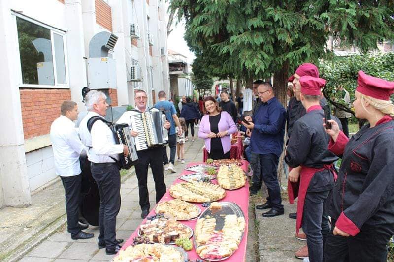 carapanski-dani-u-krusevcu-hemijsko-tehnoloska-skola.jpg