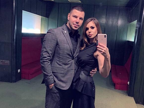 "OVO NIJE TREBALO DA SE DESI" Pevač usred emisije ženi rekao da bi je prevario, Luna Đogani šokirana: Nije mogla da sakrije razočarenje