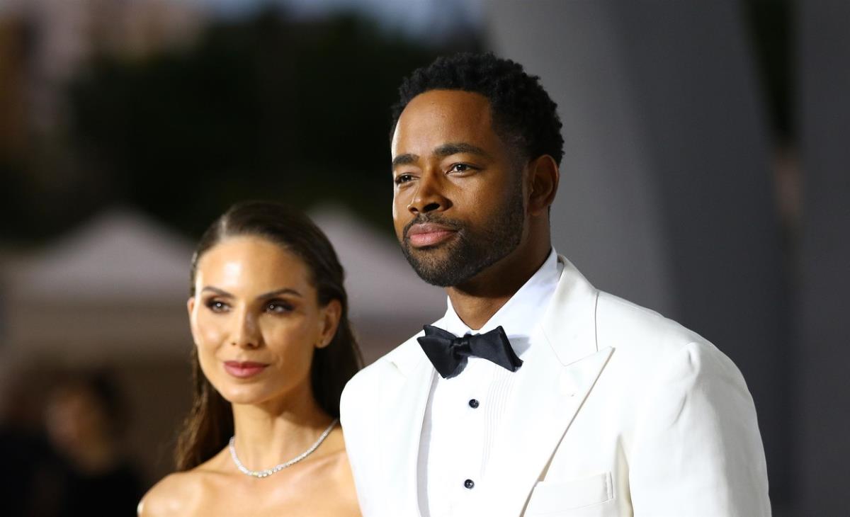 Nina Seničar sa suprugom Džejem Elisom