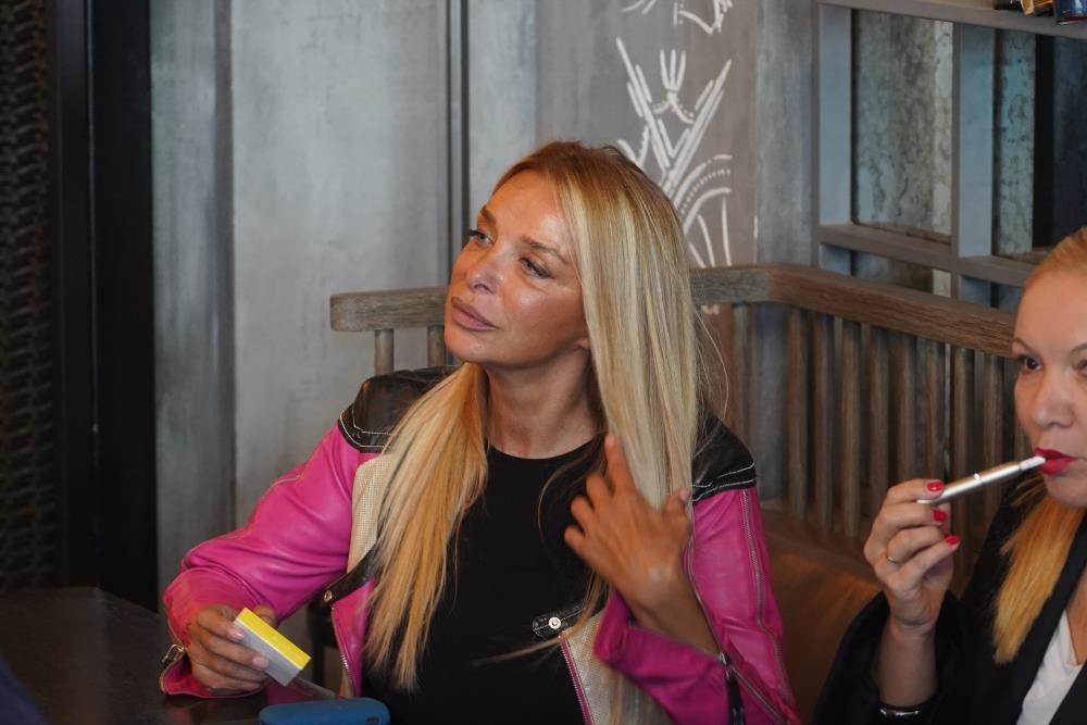  Lepe i zgodne, a neke od njih gaze i 7. deceniju